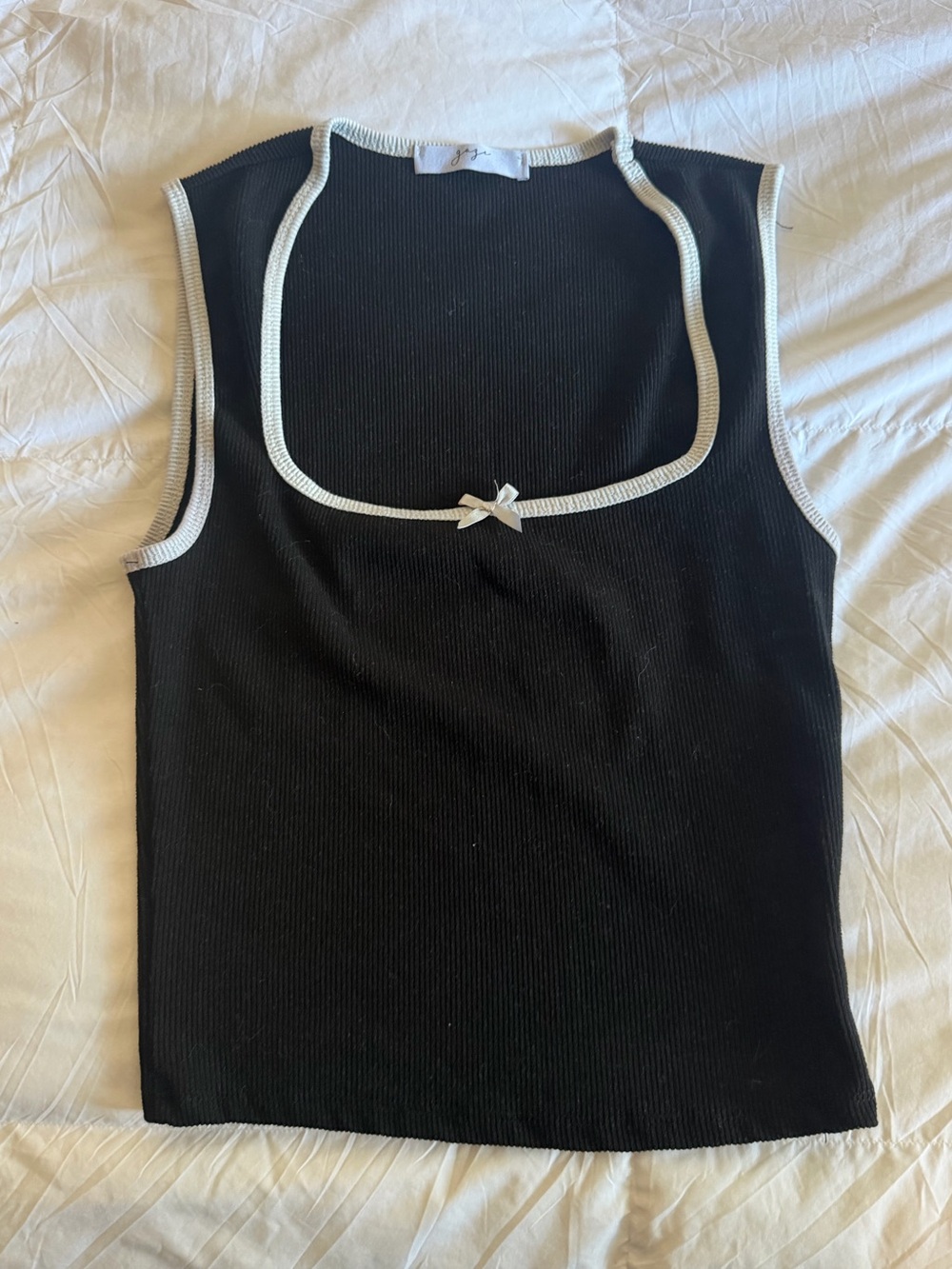 Cotton Rib Sculpt Tank with Contrast Bow ~ black & white